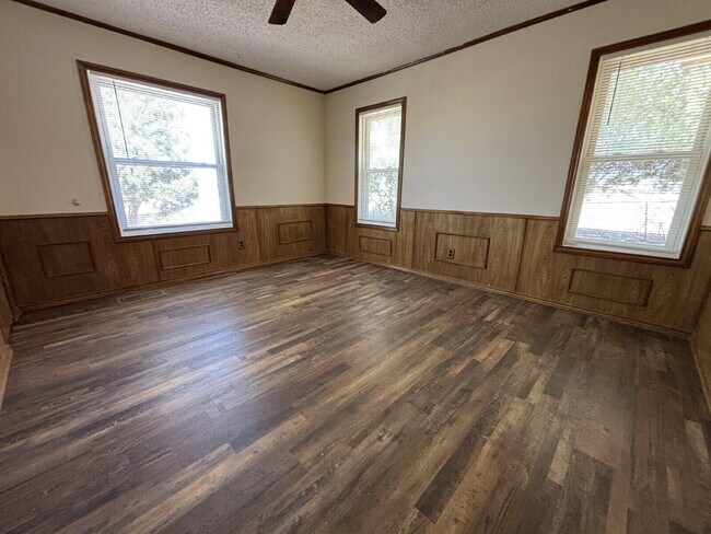 Building Photo - 1848 Houston St