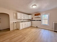 Building Photo - 141 W Elmer St