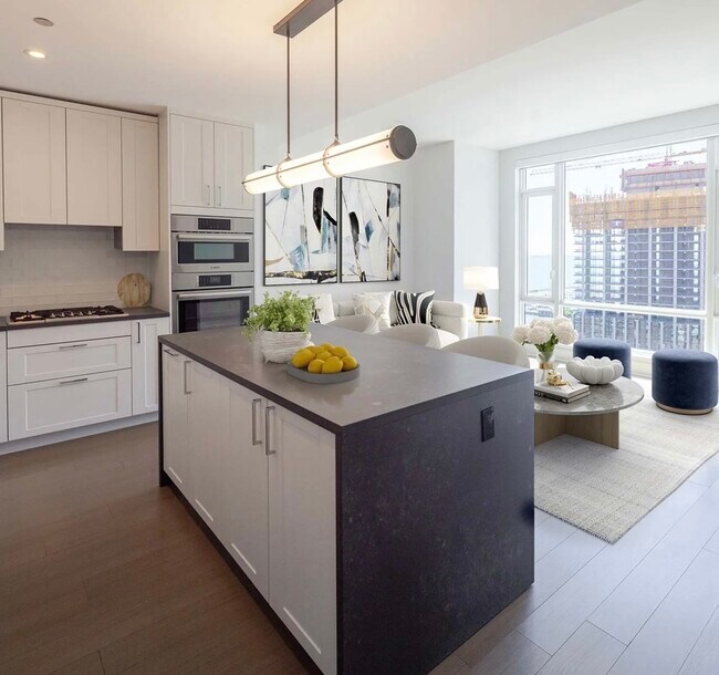 Building Photo - 514 N Peshtigo Ct