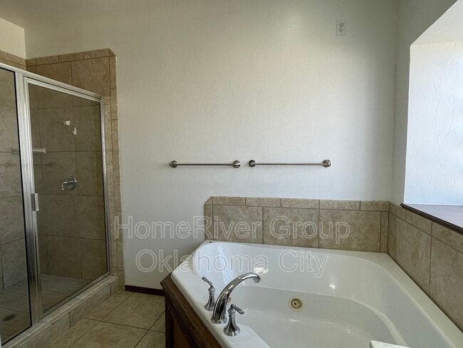 Building Photo - 5700 Shiloh Dr