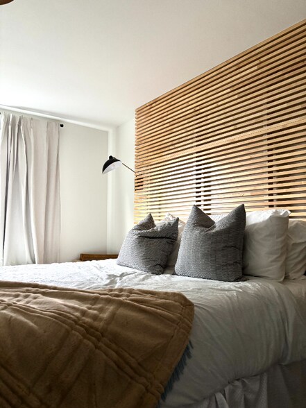 Building Photo - 3609 SW 38th Ave