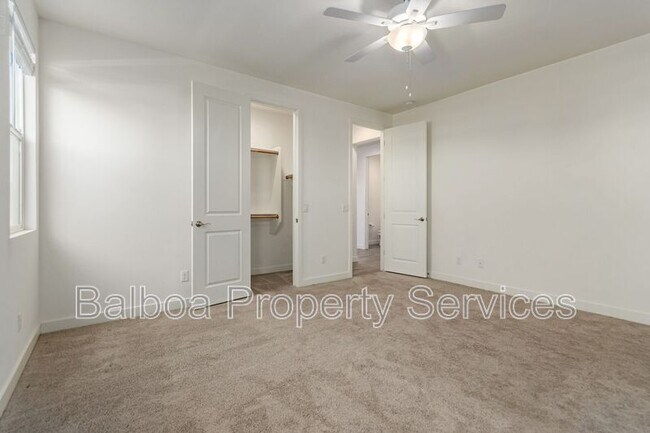 Building Photo - 5528 S Dillon Cir