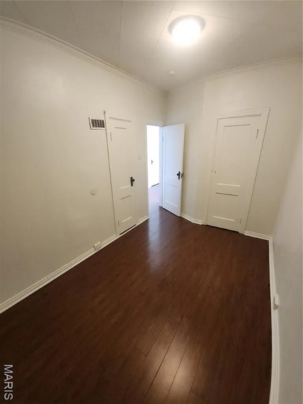 Building Photo - 4631 Oregon Ave