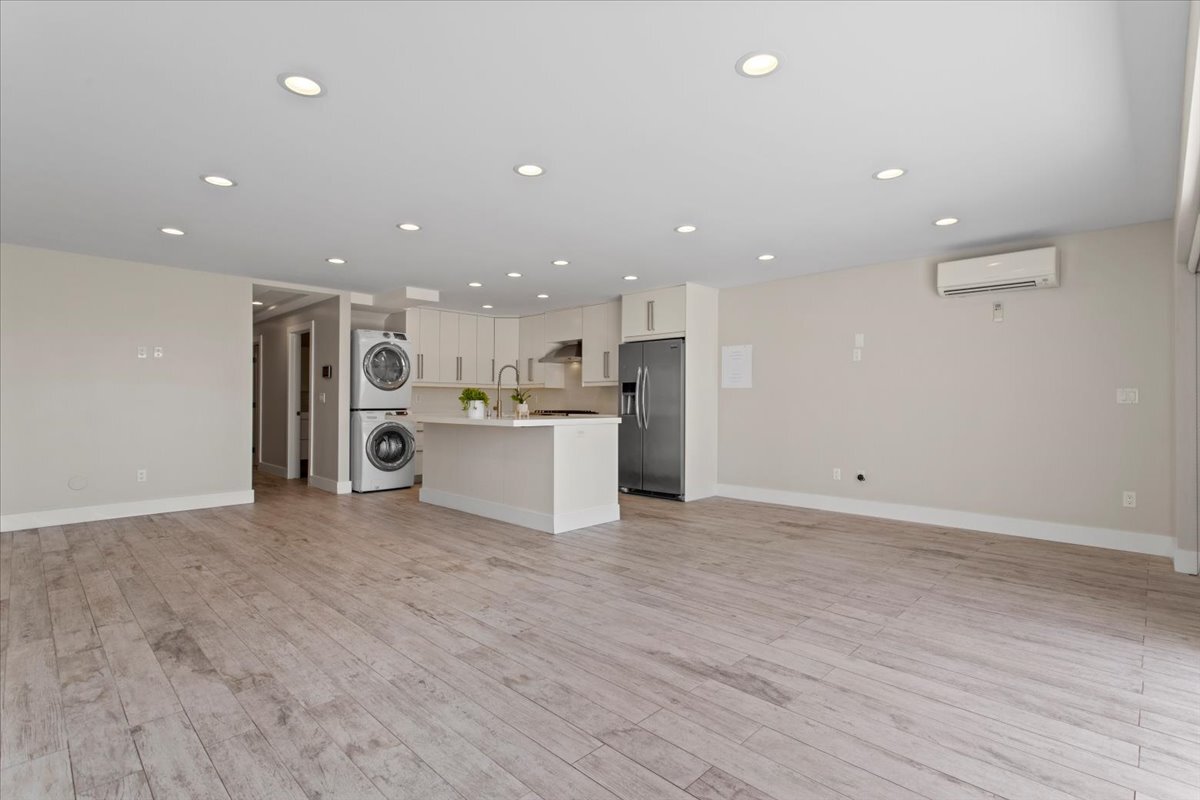 Building Photo - 6955 Trolleyway