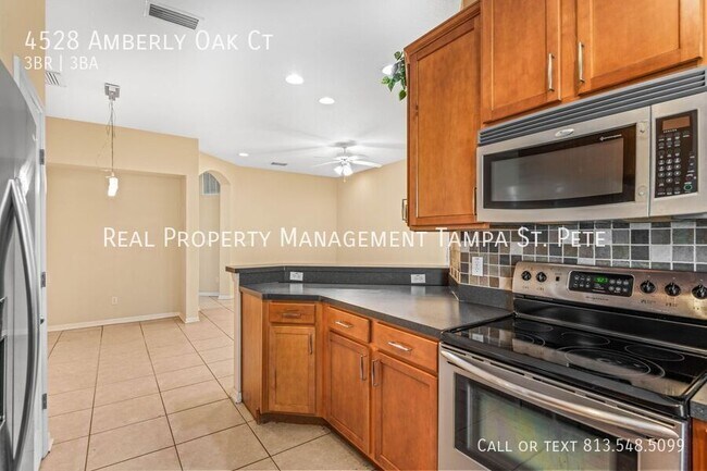 Building Photo - 4528 Amberly Oaks Ct