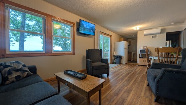 Building Photo - 1321 S Darling Dr NW