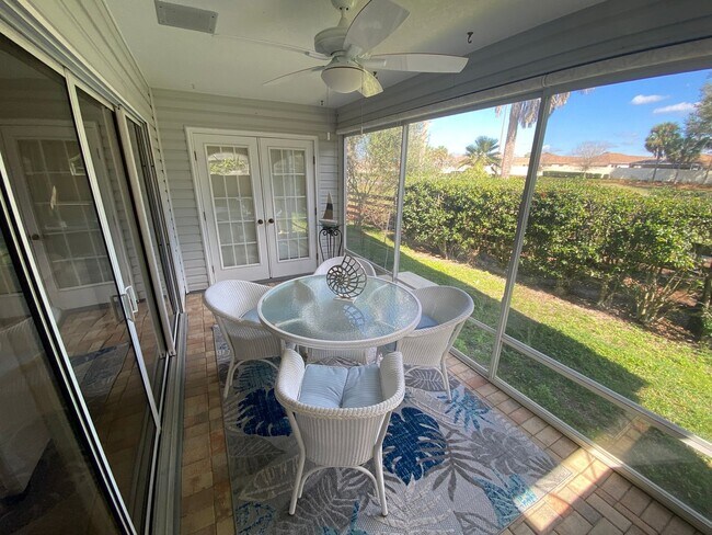 Building Photo - SEASONAL RENTAL in Glenview - 3 Beds, 2 Ba...