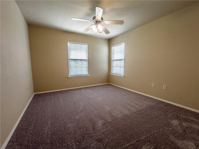 Building Photo - 3109 SW Wargate Ave