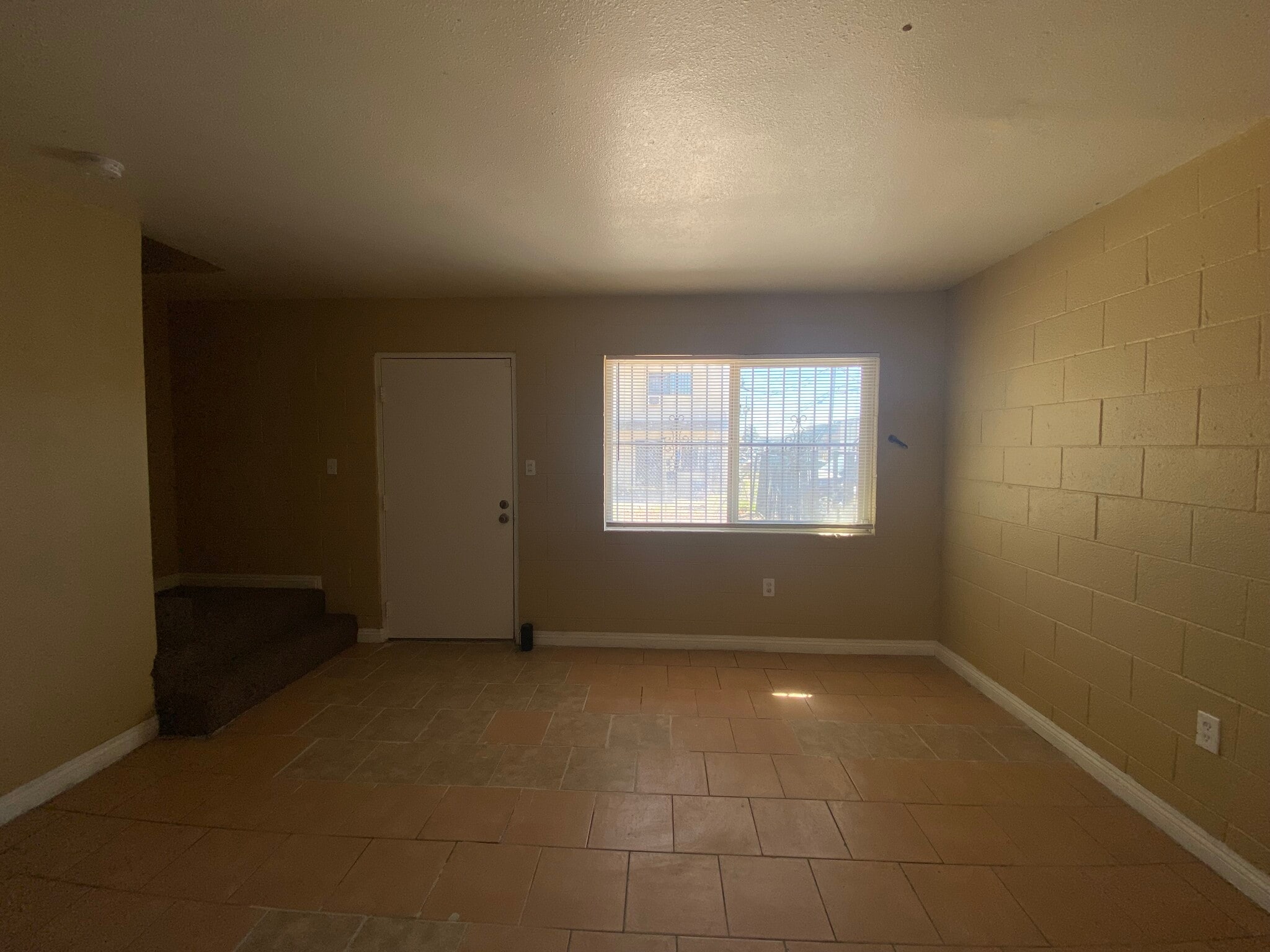 Building Photo - 2812 Marlin Ave