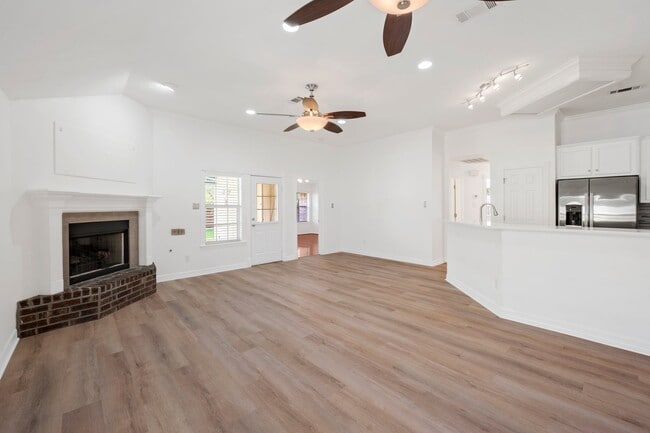 Building Photo - 4212 Drogo Ct