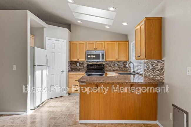 Building Photo - 2117 S Crimson Rose Way