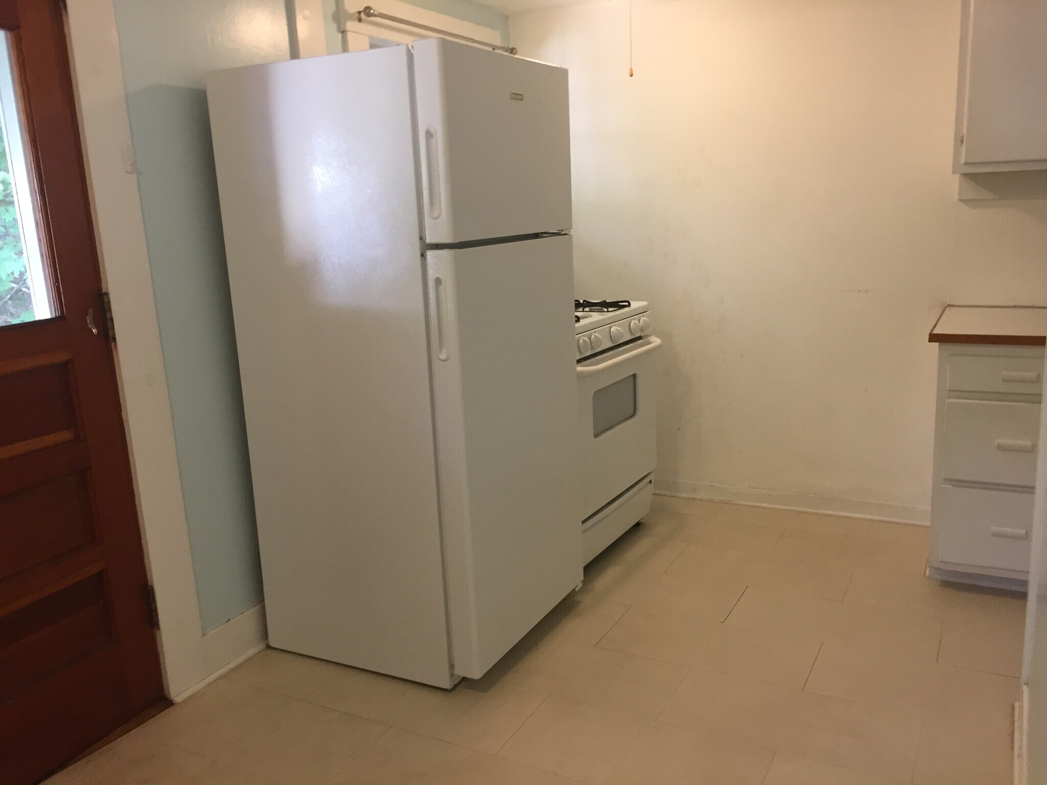 electric stove. - 8 Prospect Street