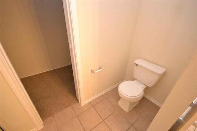 Building Photo - 114 Washington Square Dr