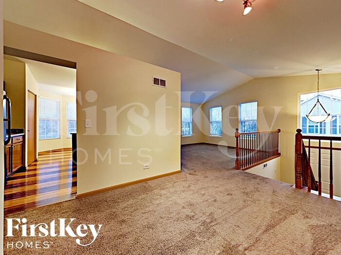 Building Photo - 751 Serendipity Dr