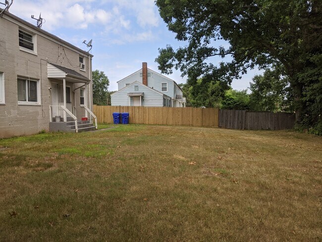 Building Photo - 21 Cannon Rd