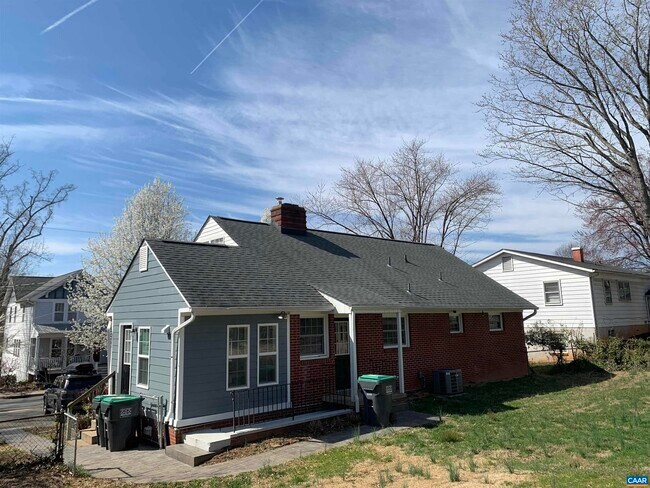 Building Photo - 506 Hanover St