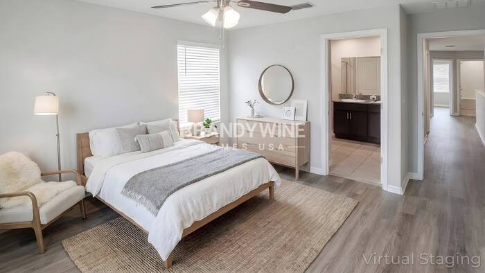 Building Photo - 5573 Mercado Dr