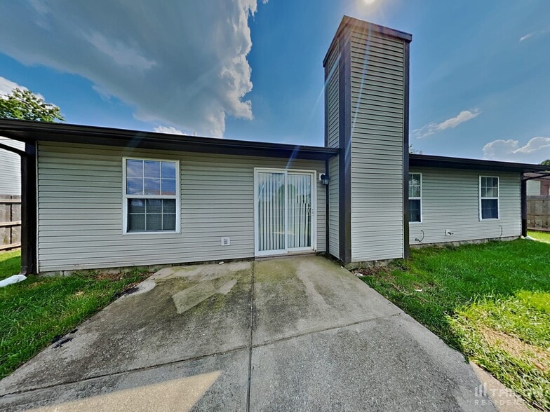 Building Photo - 1432 Nicole Dr