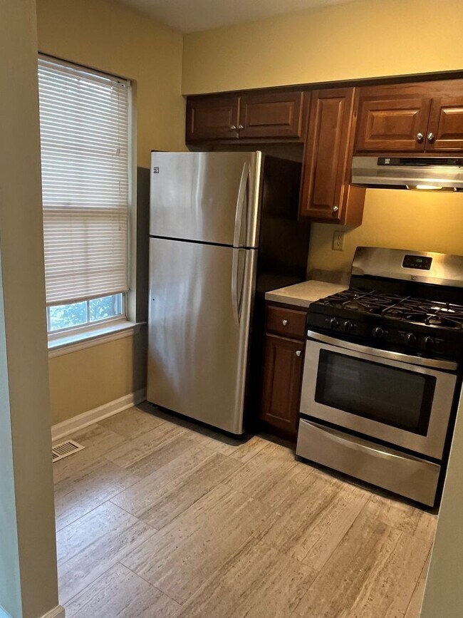 Building Photo - Patriot's Ridge 2 Bd / 1.5 Bth Condo in Central Bucks School District