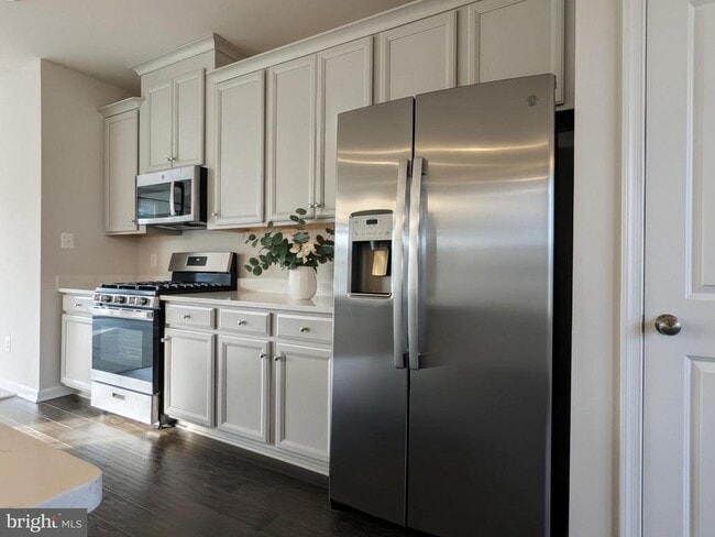 Building Photo - 23365 Leyland St