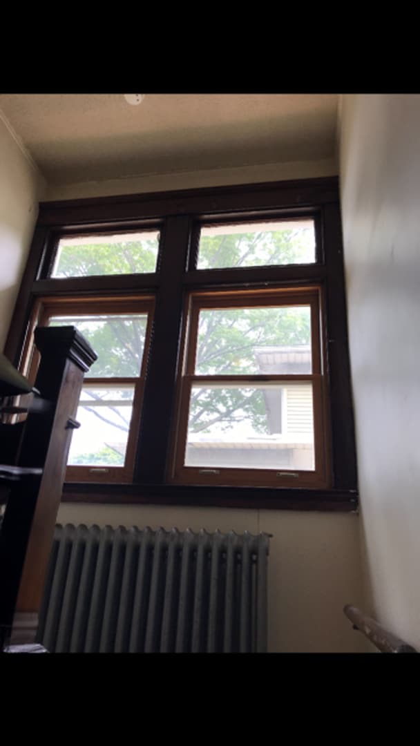 Building Photo - College Rental