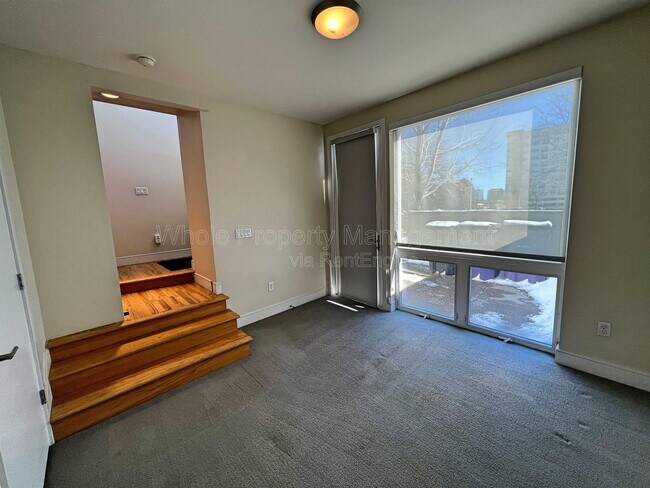 Building Photo - 2403 Bryant St