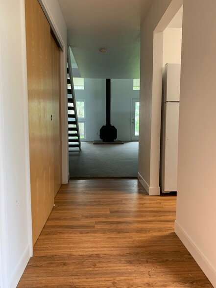 Foyer Entrance to Great Room. - 1049 Danby Rd