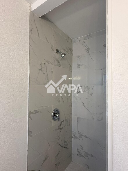 Building Photo - 551 Bertetti Dr