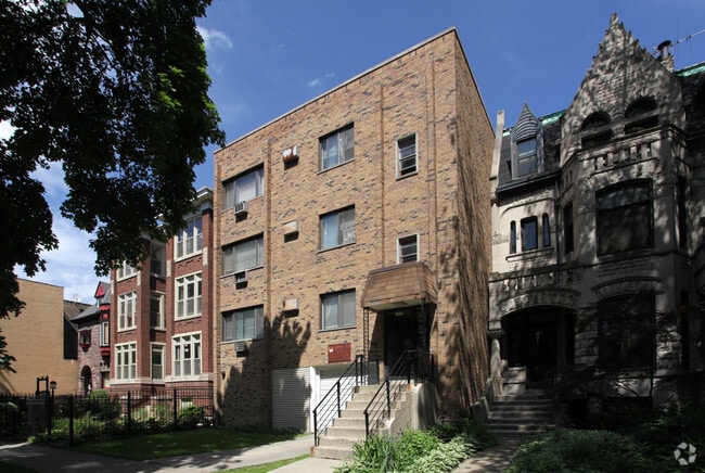 Primary Photo - 5515 S Cornell Ave