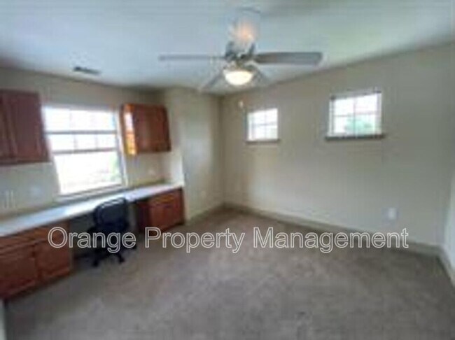 Building Photo - 1621 Muscovy Wy