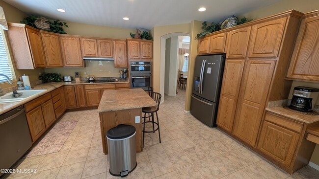 Building Photo - 62218 E Sand Crest Dr