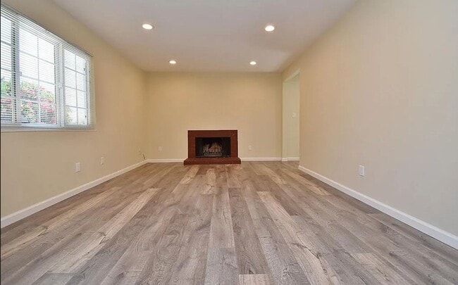 Building Photo - $3790 3 BED/2.5 BATH FREMONT HOME
