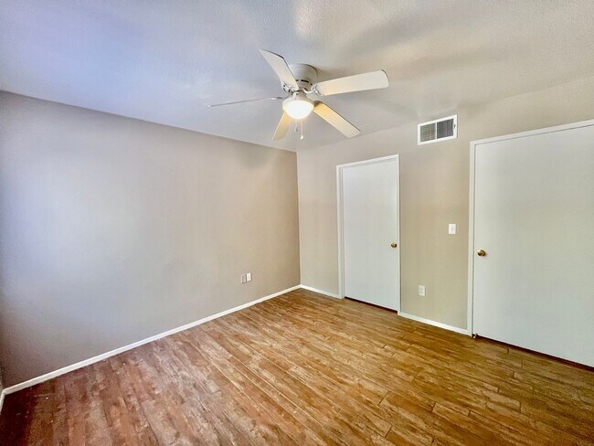 Building Photo - First-Floor Condo with Detached Garage in Gated Ranch Viejo