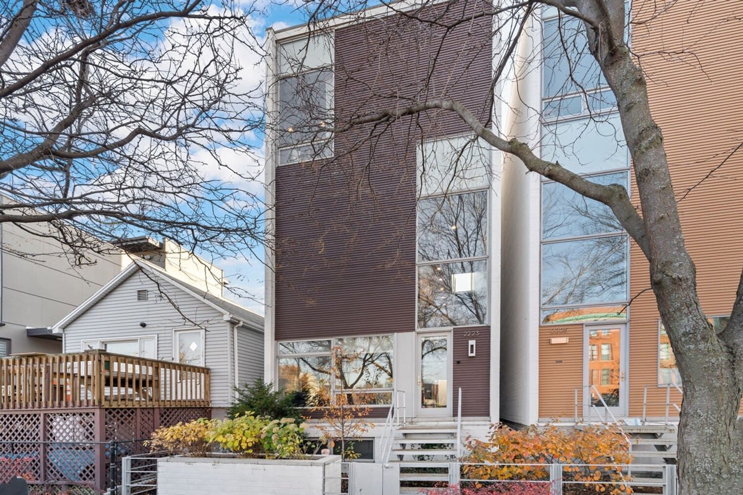 Building Photo - 2223 W Race Ave