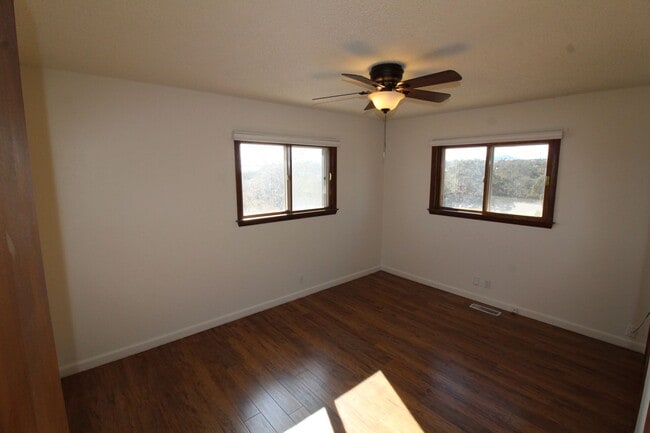 Building Photo - 601 La Bajada Way