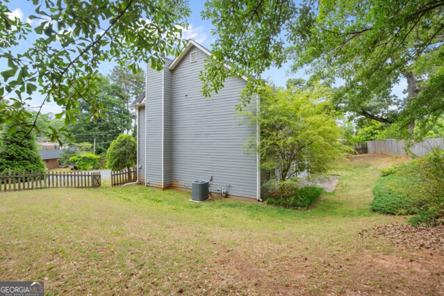 Building Photo - 46 Stonehedge Dr