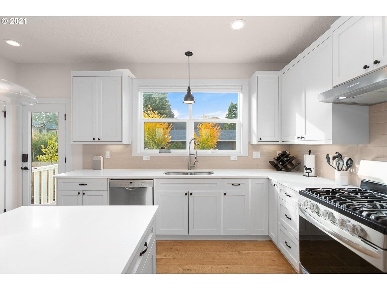 Building Photo - 8421 N Burrage Ave