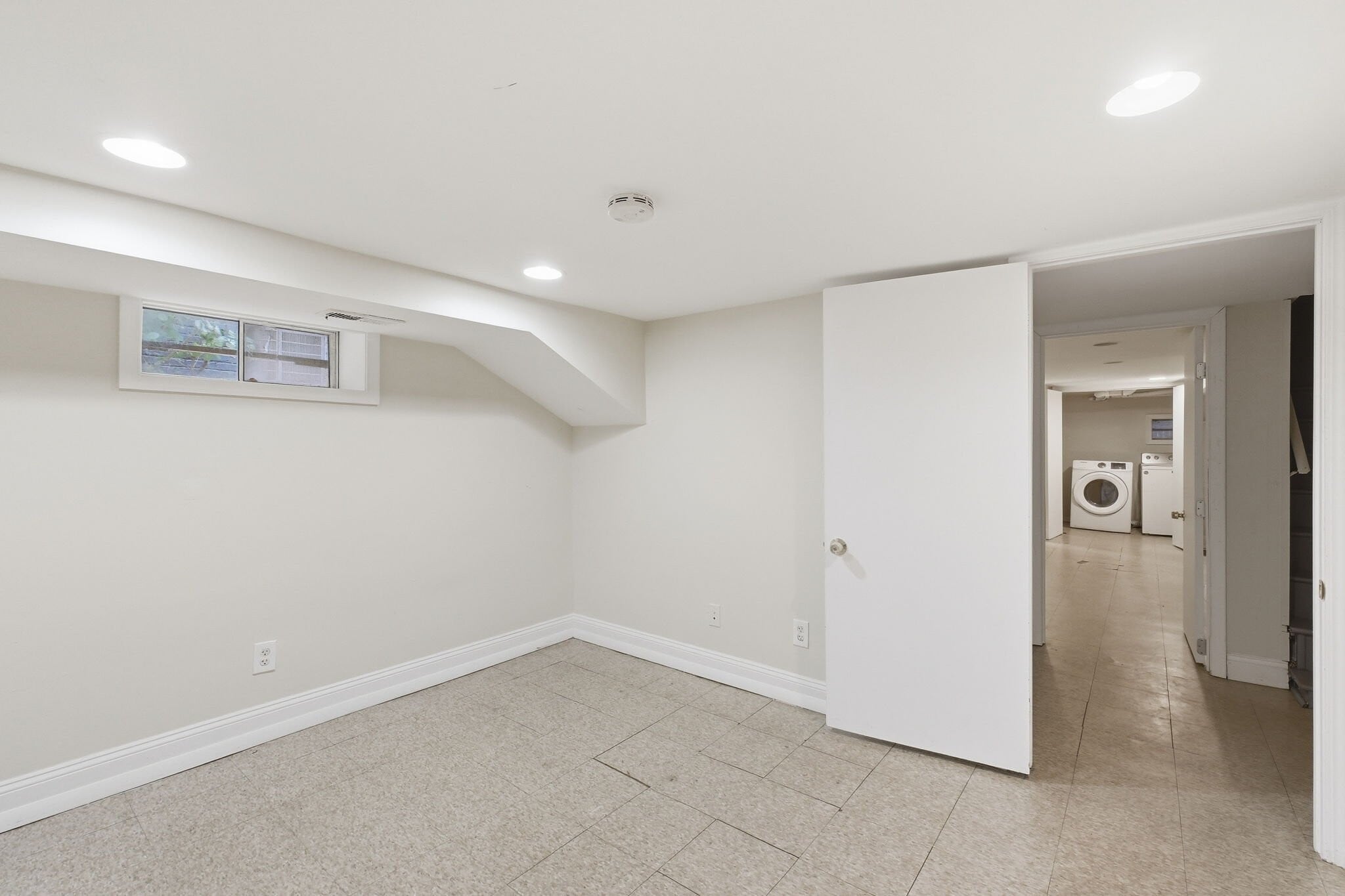 Building Photo - 720 Gresham Pl NW