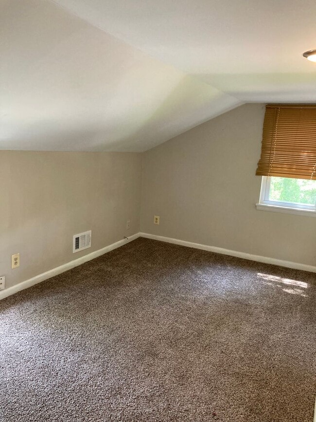 Building Photo - Charming 2-Bedroom Apartment in Edgewood, MD