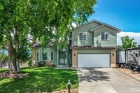 Building Photo - $2222 | 3BR/3BA | Pueblo West Gem!