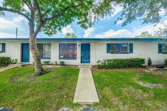 Primary Photo - 605 Northlake Blvd