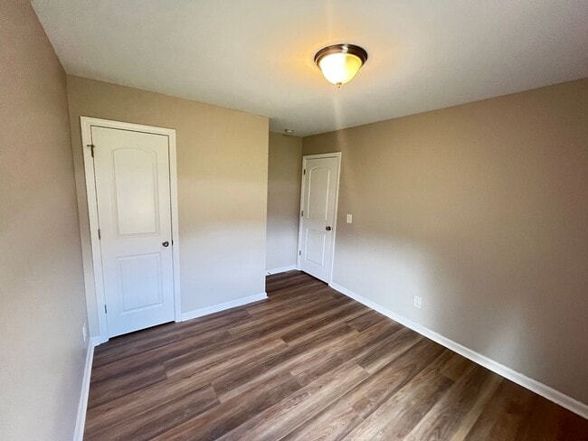 Building Photo - Pet Friendly, Three Bedroom with Bonus Room Home with Garage in Longs is Available Now!