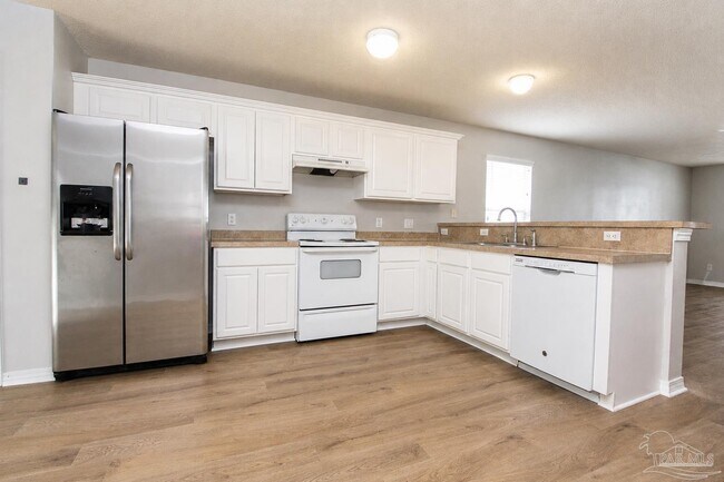 Building Photo - 10588 Wilderness Ln