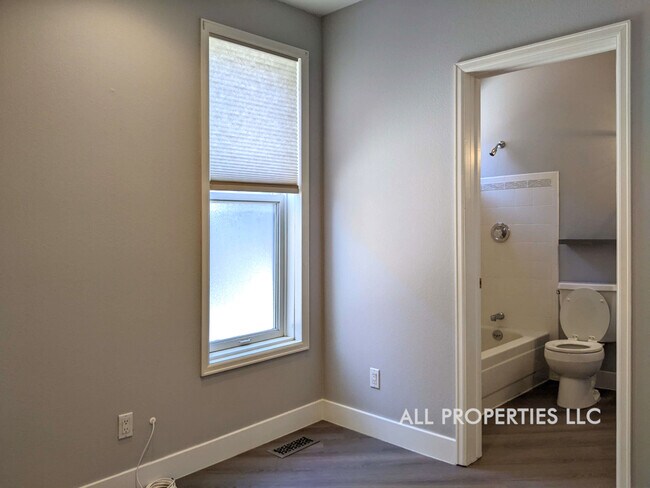 Building Photo - 123 E Bayaud Ave