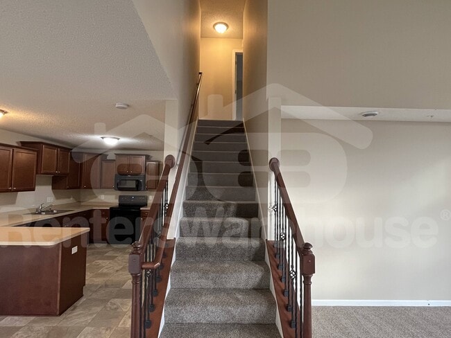 Building Photo - 6953 99th Ct S