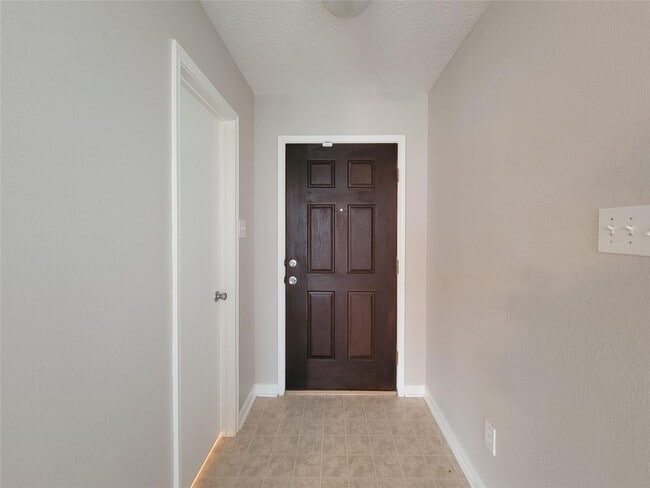 Building Photo - 20759 Cypress Crescent Ln