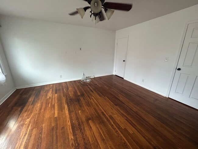 Building Photo - 1404 Logan St