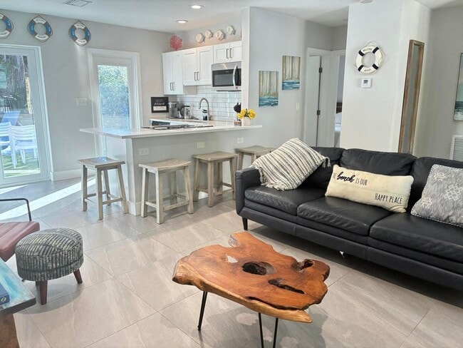 Building Photo - 3412 Spring St