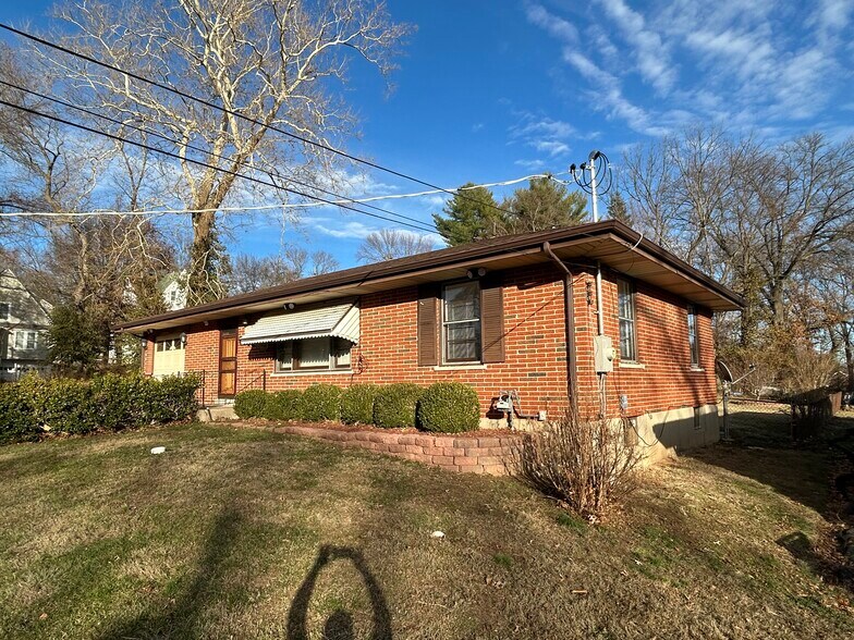 Building Photo - 230 Georgia Ave