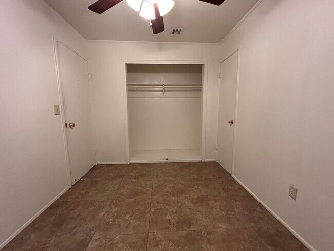 Building Photo - 920 1/2 S Wilson St, Tempe